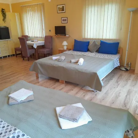 Privatunterkunft Sun And River Golubac