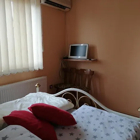 Privatunterkunft Sun And River Golubac