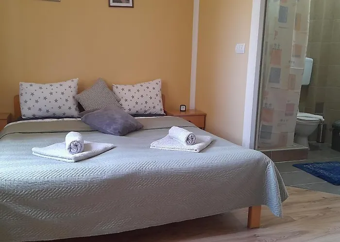 홈스테이 Sun And River 골루바츠